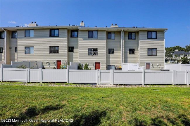 367 Middlewood Rd, Condo with 3 bedrooms, 3 bathrooms and null parking in Middletown NJ | Image 21