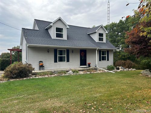 8812 S Byron Rd, Gaines, MI, 48436-8814 | Card Image