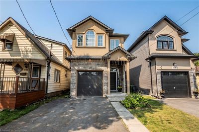 607 Knox Ave, House other with 4 bedrooms, 3 bathrooms and 3 parking in Hamilton ON | Image 1