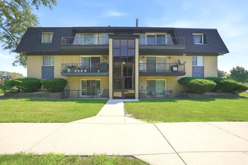 3b-11132 S 84th Ave, Palos Hills, IL, 60465-2418 | Card Image