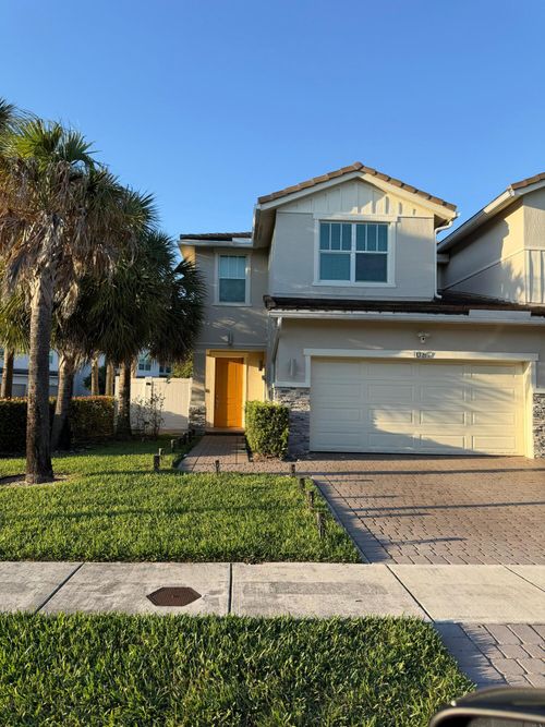 1067-1067 Rio Ct, Deerfield Beach, FL, 33064-2052 | Card Image