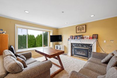 3298 E 2nd Ave, House other with 7 bedrooms, 5 bathrooms and 4 parking in Vancouver BC | Image 2