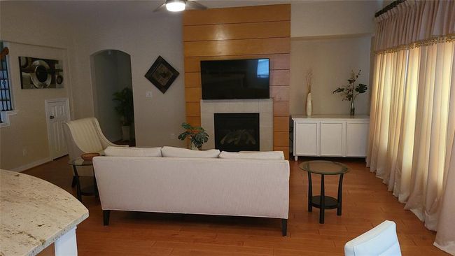 17818 Strolling Stream Ln, House other with 4 bedrooms, 2 bathrooms and 3 parking in Richmond TX | Image 5