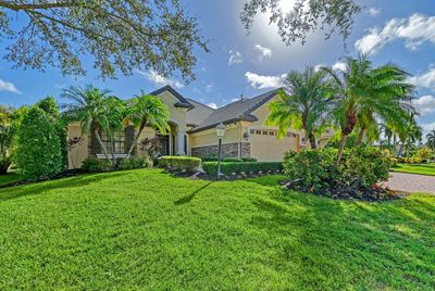 6931 Brier Creek Court, House other with 3 bedrooms, 3 bathrooms and null parking in Lakewood Ranch FL | Image 2