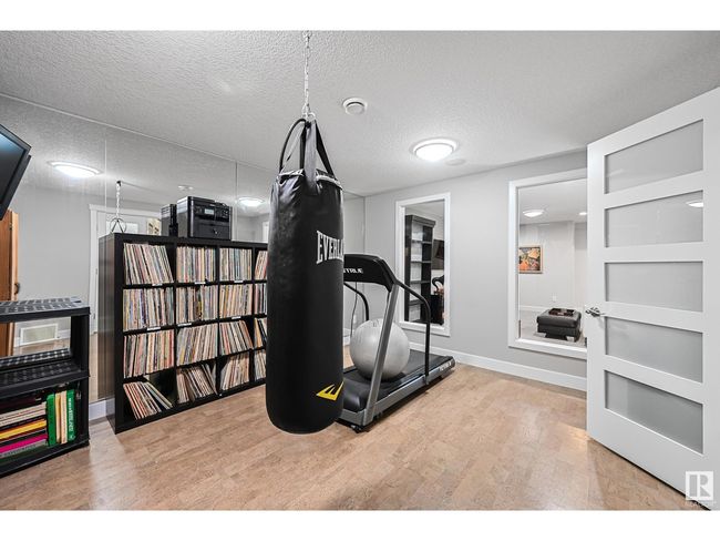 7570 May Common Nw, Home with 3 bedrooms, 3 bathrooms and 3 parking in Edmonton AB | Image 24