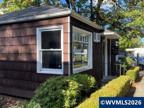 689 Church St, Salem, OR, 97301 | Card Image