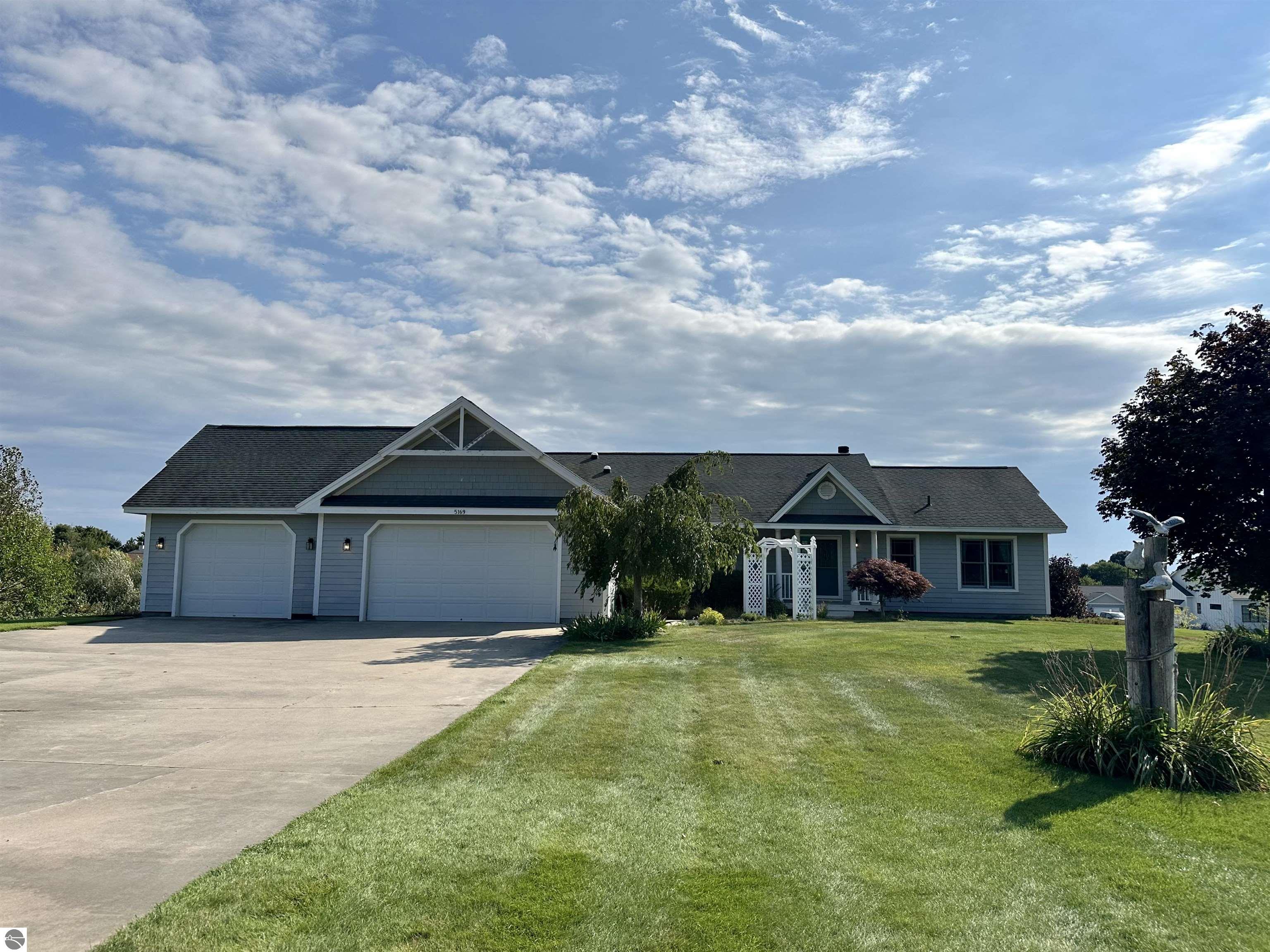 Stonefield Dr, Traverse City, MI 49684