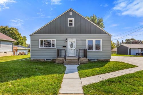 715 Columbia Street, Horicon, WI, 53032 | Card Image