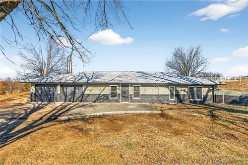 28200 Ne 160th St, Excelsior Springs, MO, 64024-8109 | Card Image