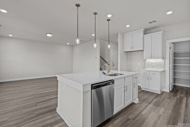 1520 Upwell Crk, House other with 3 bedrooms, 3 bathrooms and null parking in New Braunfels TX | Image 9