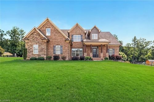 172 Centenary Ridge Dr, Clemmons, NC, 27012-7485 | Card Image