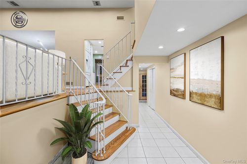 1829 Bradley Ct, North Bellmore, NY, 11710-1059 | Card Image