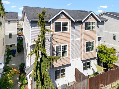 a-1123 N 94th St, Seattle, WA, 98103-3305 | Card Image