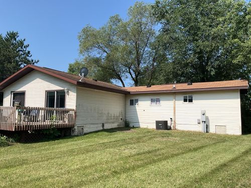 325 Woodlawn Ave, BLACK RIVER FALLS, WI, 54615-9147 | Card Image