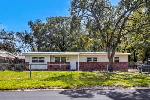 6419 Julia Dr, Milton, FL, 32570-3452 | Card Image
