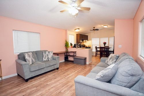 apt-14-5379 Old Redwood Hwy, Santa Rosa, CA, 95403-1268 | Card Image