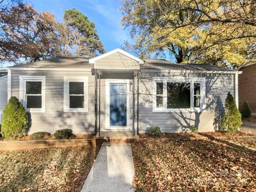 252 N Patterson St, Statesville, NC, 28677-5112 | Card Image