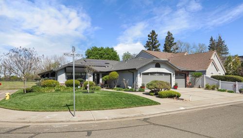 101 Mokelumne River Dr, Lodi, CA, 95240-7613 | Card Image