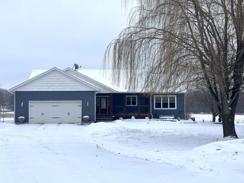 568 N Midway Rd, Menomonie, WI, 54751-4774 | Card Image