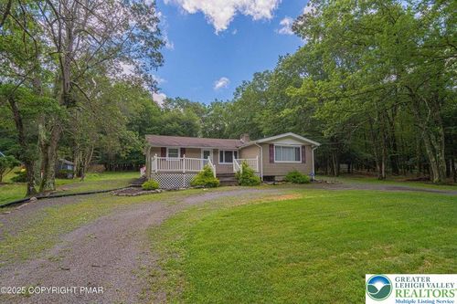 126 Lenape Trl, Albrightsville, PA, 18210-3915 | Card Image