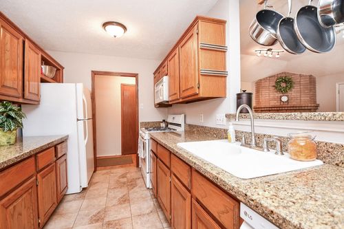 931 Mayweather Ln, Richmond, TX, 77406-2357 | Card Image