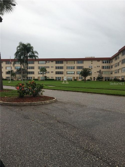 112-9950 62nd Ter N, St Petersburg, FL, 33708-3562 | Card Image
