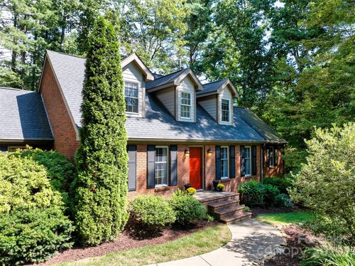 2 White Rock Ct, Arden, NC, 28704-3023 | Card Image