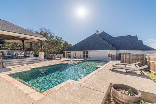 105 Windcliff Way, New Braunfels, TX, 78132-3387 | Card Image