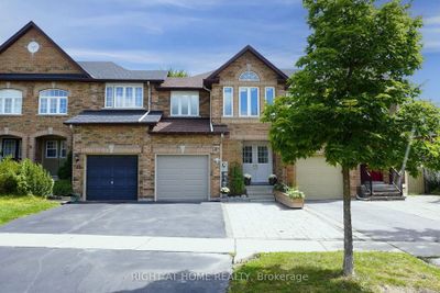 9 Auraglen St, Home with 3 bedrooms, 4 bathrooms and 3 parking in Richmond Hill ON | Image 1