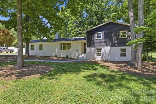 2168 Dartwood Dr Nw, Concord, NC, 28027-2918 | Card Image