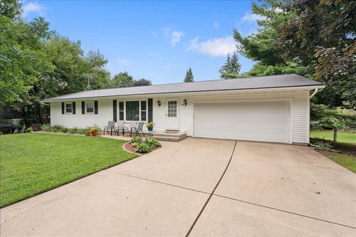 118 Violet Circle, MADISON, WI, 53714 | Card Image