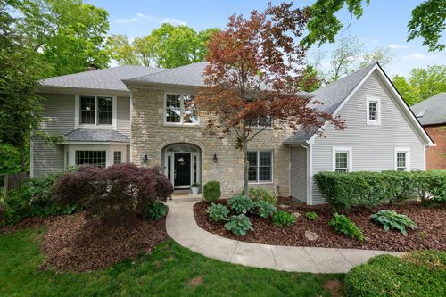 3278 Foxcroft Dr, Lewis Center, OH, 43035-9338 | Card Image