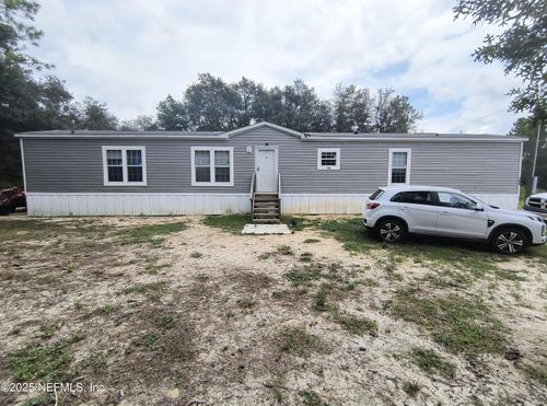 100 Honeysuckle Trl, Hawthorne, FL, 32640-5108 | Card Image