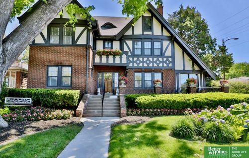101 N 54th St, Omaha, NE, 68132-2810 | Card Image