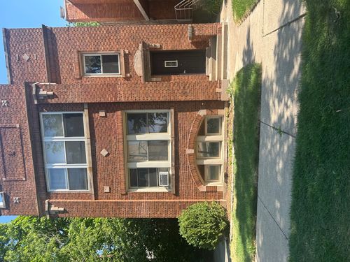 3240 W Victoria St, Chicago, IL, 60659-4698 | Card Image