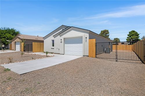 2945 E Thompson Ave, Kingman, AZ, 86409-2063 | Card Image