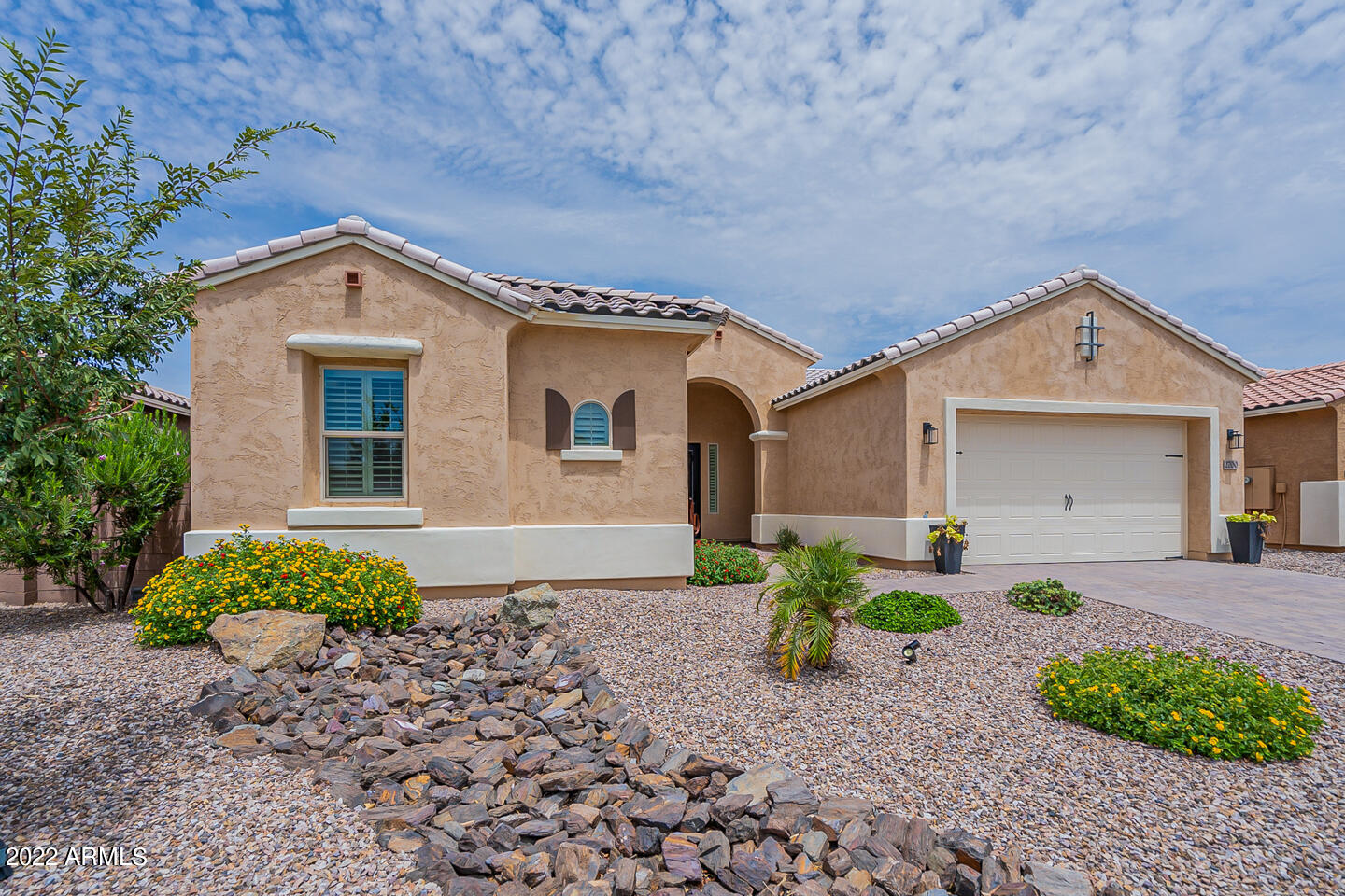 2700 E Hazeltine Way, Sold in Gilbert Zoocasa