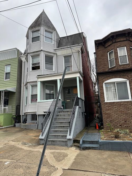 2-129 Highland Ave, Jersey City, NJ, 07306-5801 | Card Image