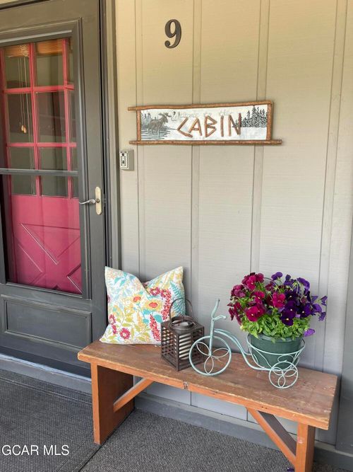 bldg-20-377 Hi Country Dr, Winter Park, CO, 80482-5001 | Card Image