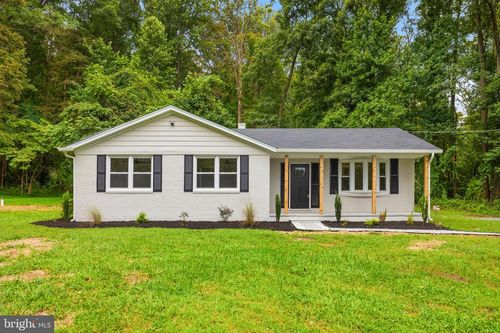 5519 Dumfries Rd, WARRENTON, VA, 20187-4522 | Card Image