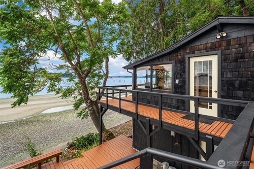 11212 Sw 125th St, Vashon, WA, 98070-3126 | Card Image