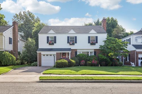 173 Meadbrook Rd, Garden City, NY, 11530-1208 | Card Image