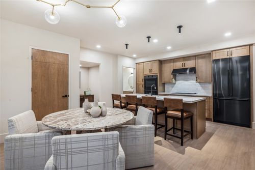 210-80 W Main St, FRISCO, CO, 80443-5509 | Card Image
