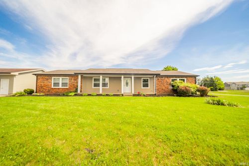 6863 Jennifer Ct, Greenfield, IN, 46140-9528 | Card Image