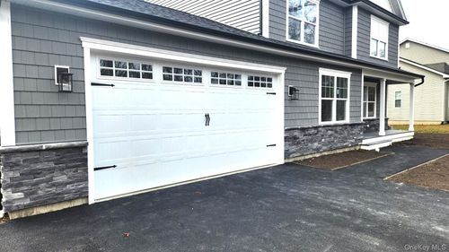 45 Kingsland Ave, Shirley, NY, 11967-1525 | Card Image