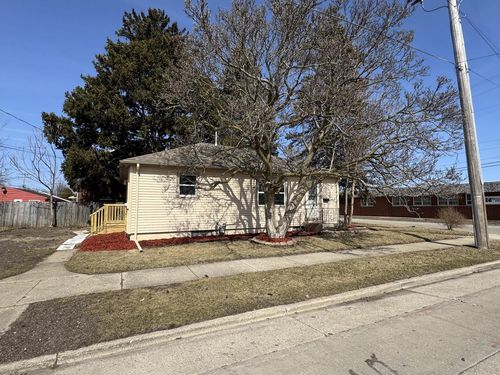 7324 30th Avenue, KENOSHA, WI, 53142 | Card Image