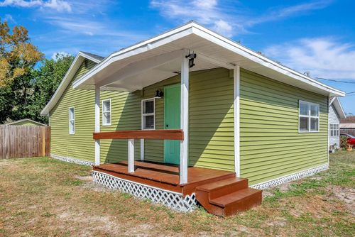 3016 17th St E, BRADENTON, FL, 34208-4302 | Card Image