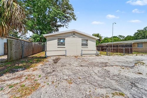 10112 N Lantana Ave, TAMPA, FL, 33612-6962 | Card Image