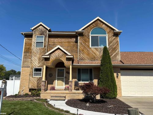 46855 Roselane Dr, Chesterfield, MI, 48047-5153 | Card Image