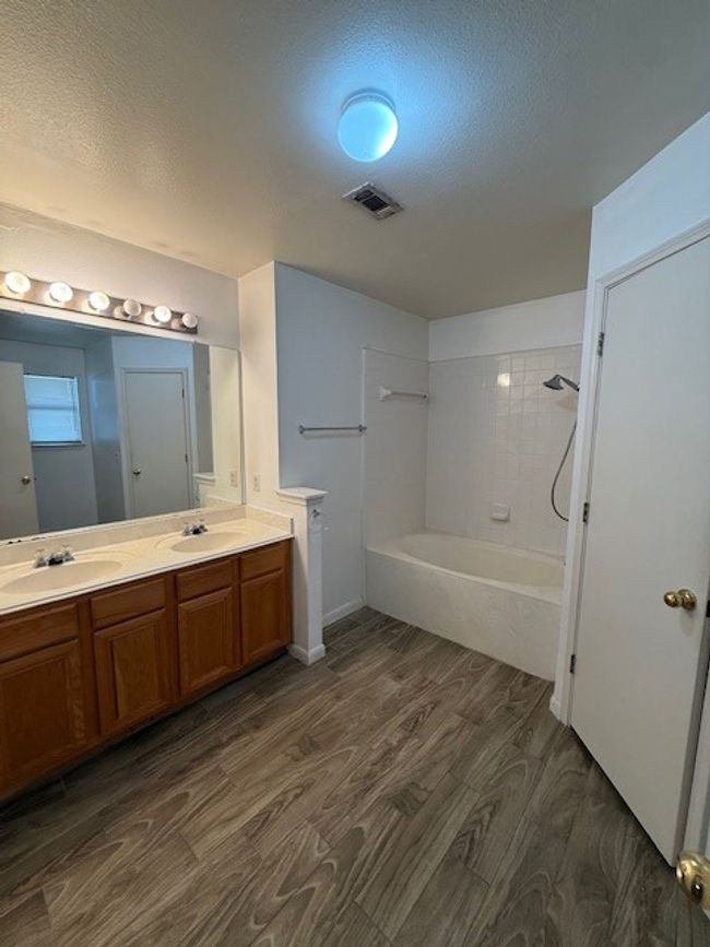 1212 Nightshade Ln, House other with 3 bedrooms, 2 bathrooms and 2 parking in Leander TX | Image 11
